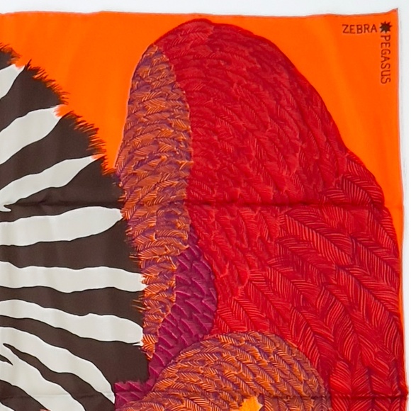 NWT RARE! Hermes Scar Carré 90 "Zebra Pegasus" in Orange & Red by Alice Shirley - Picture 8 of 10